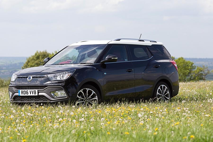  SsangYong Tivoli XLV 2016 года  (UK) (фото 16 из 23)